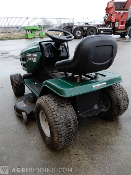 Riding mower Ranch King 17.5HP 42 cut 6speed Agribidding